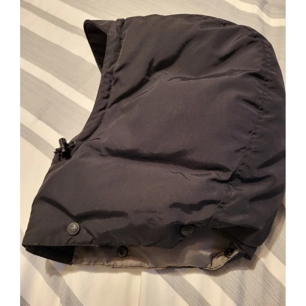 Mountain Hardwear Black Down Puffer Jacket Mens L Removable Hood, 90% Down fill